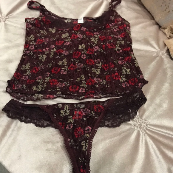 Brand new lingerie - Picture 1 of 3